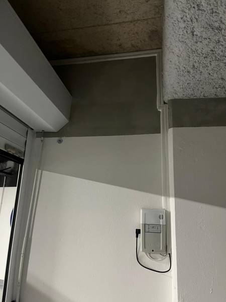 Pose d’un monobloc électrique pour porte de garage dans le 06