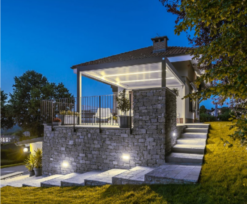 Trouver un installateur de Pergola Bioclimatique de marque CORRADI dans les Alpes Maritimes