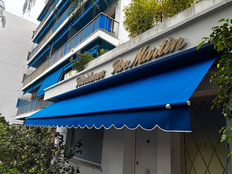 Remplacement toile store Roquebrune Cap Martin – Store banne Bleu électrique, Imperméable Alpes-Maritimes Monaco